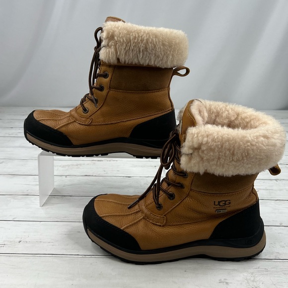 UGG Women’s Adirondack III Winter Sheepskin Boots Size 9 - Picture 6 of 12